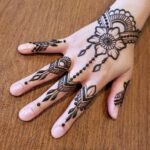 mehndi-designs-for-kids-front-hand-simple-and-beautiful