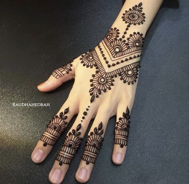 mehndi-dress-designs-for-kids-simple mehndi-dress-designs-for-kids-simple