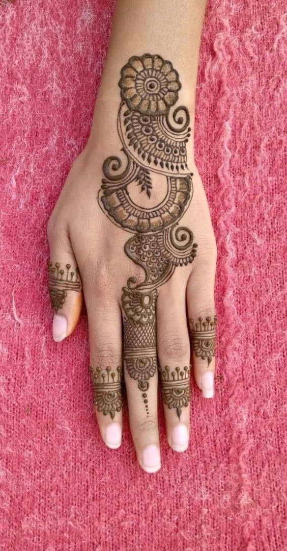 Easy-Arabic-Mehndi-Design