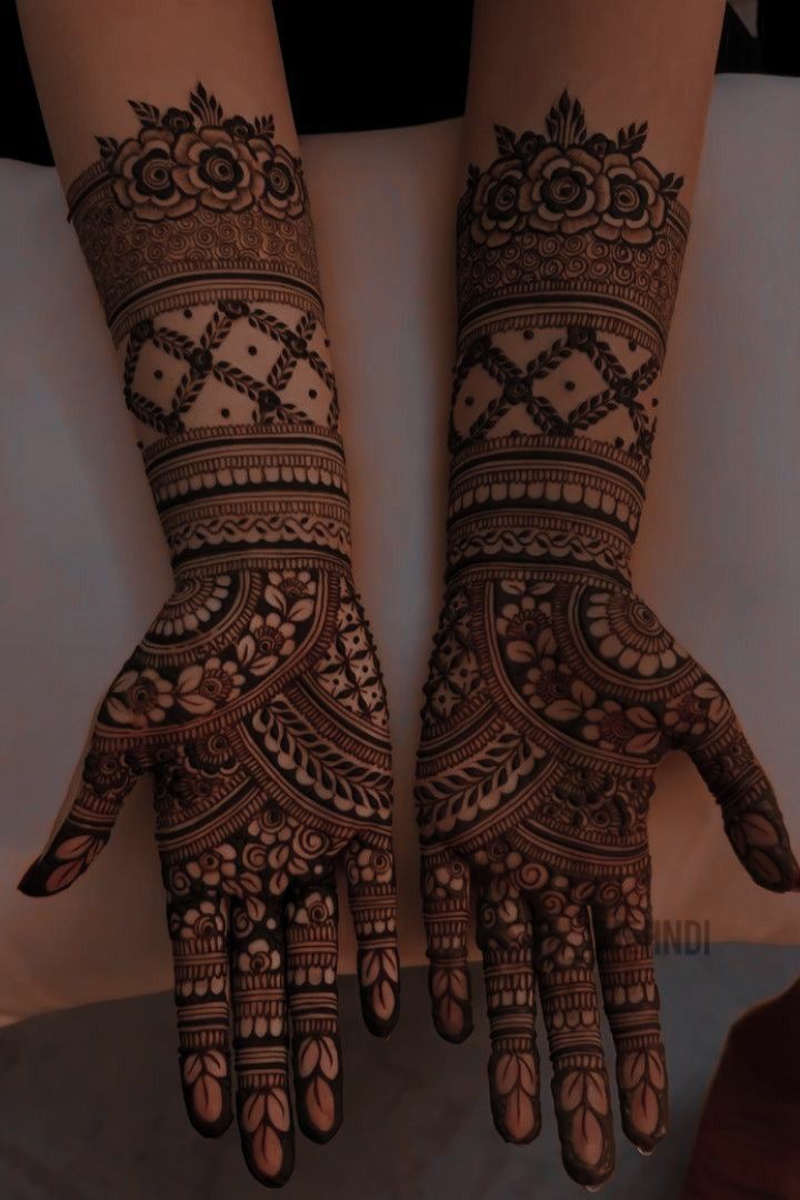 Modern-Full-Hand-Mehndi-Design Modern-Full-Hand-Mehndi-Design