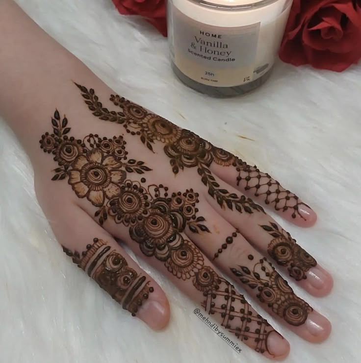 arabic-front-mehndi-design-easy-and-beautiful-front-hand