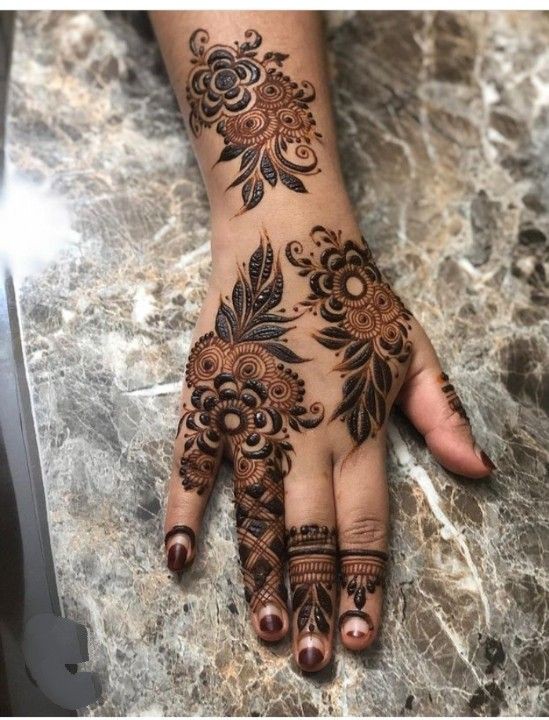 back-side-mehndi-design-easy-and-beautiful