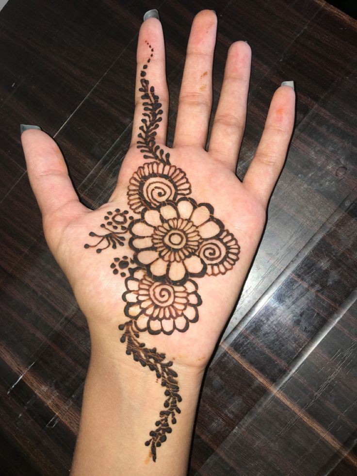 diwali-mehndi-design-simple-front-hand