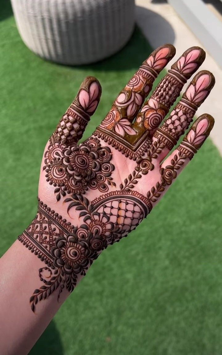 diwali-mehndi-design-simple-front-hand