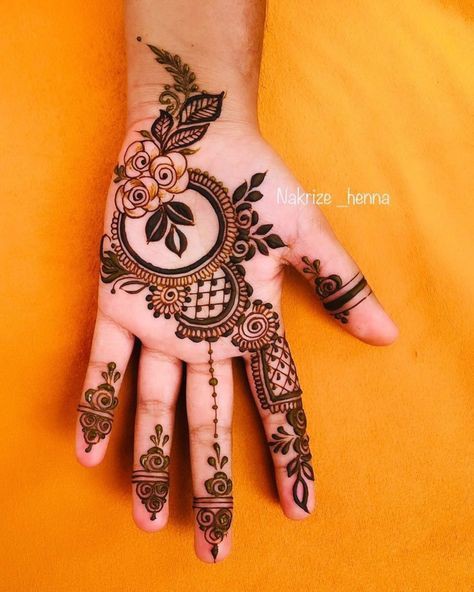 easy-front-hand-simple-mehndi-design-circle