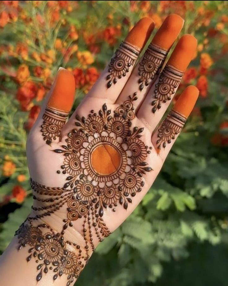 front-hand-simple-mehndi-design-karva-chauth