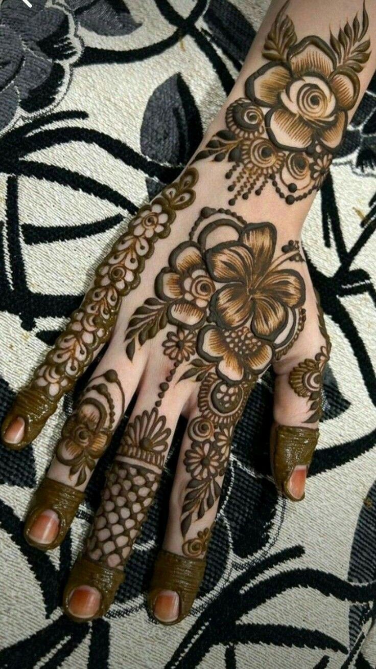 front-mehndi-design-easy-and-beautiful-arabic