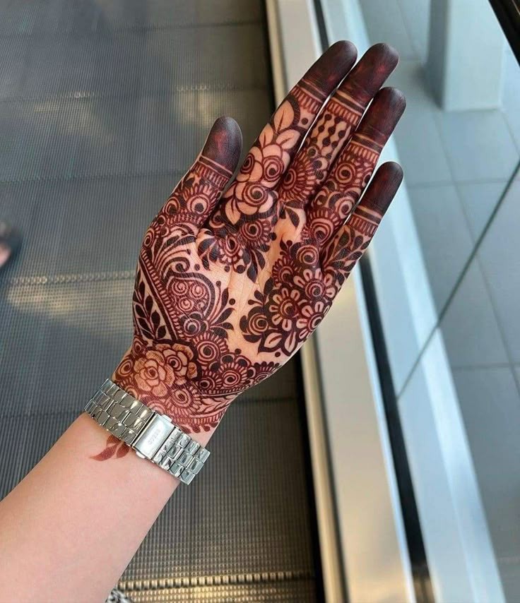 front-mehndi-design-easy-and-beautiful-back-hand-for-girl