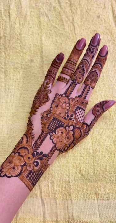 front-mehndi-design-easy-and-beautiful-children