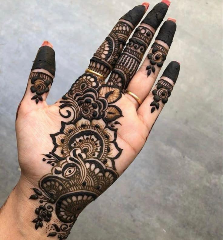 front-mehndi-design-easy-and-beautiful-circle-front-hand
