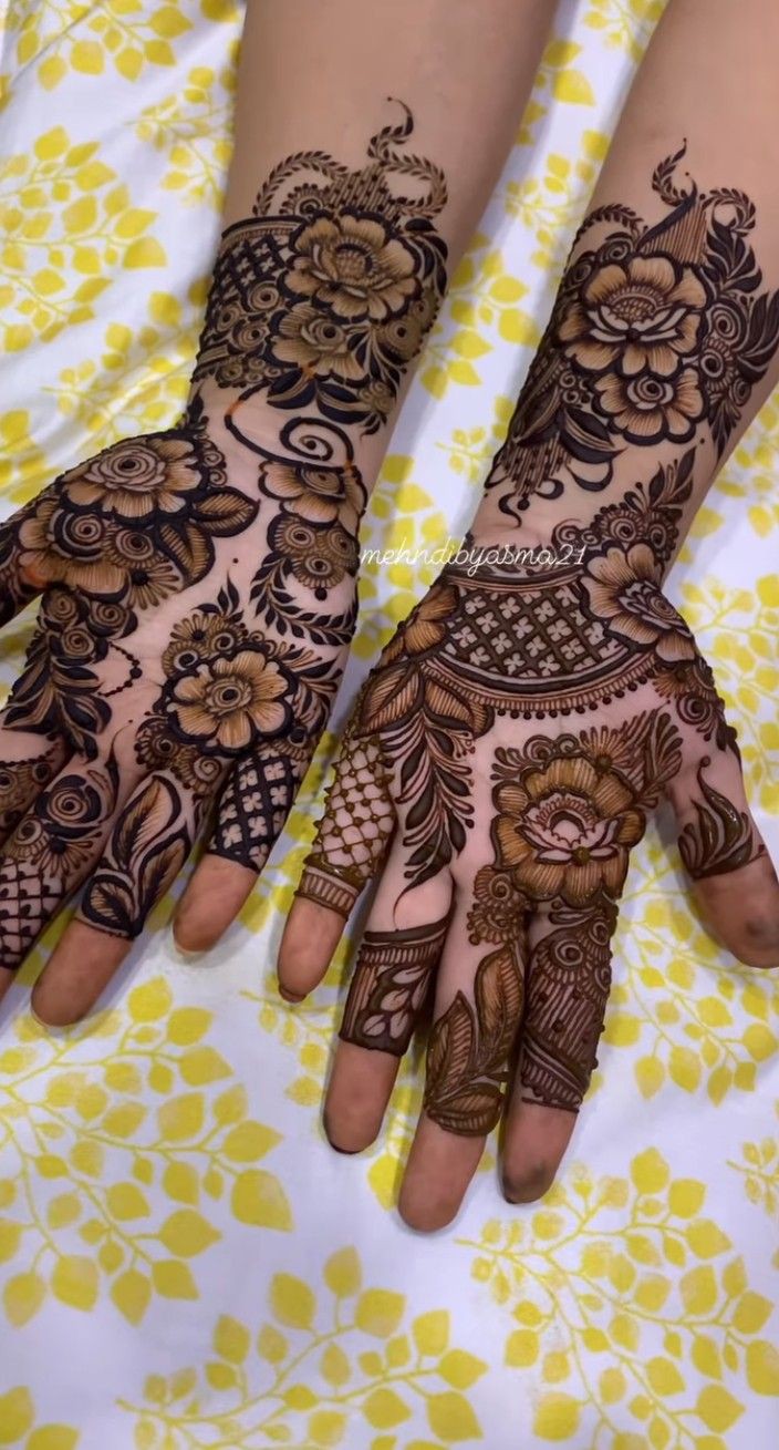 front-mehndi-design-easy-and-beautiful