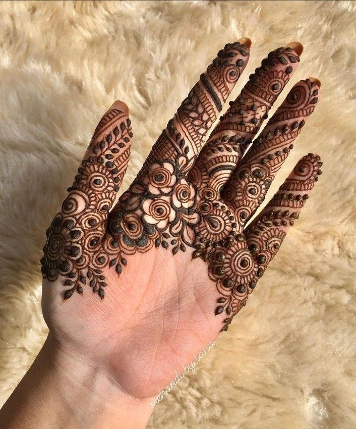 mehndi-design-easy-and-beautiful-aesthetic