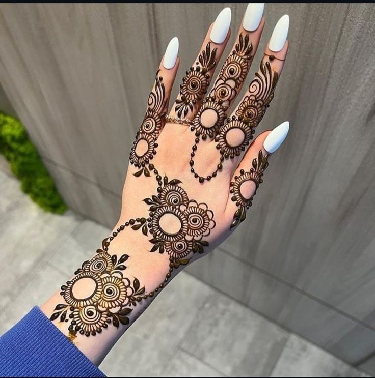 mehndi-design-easy-and-beautiful-and-short