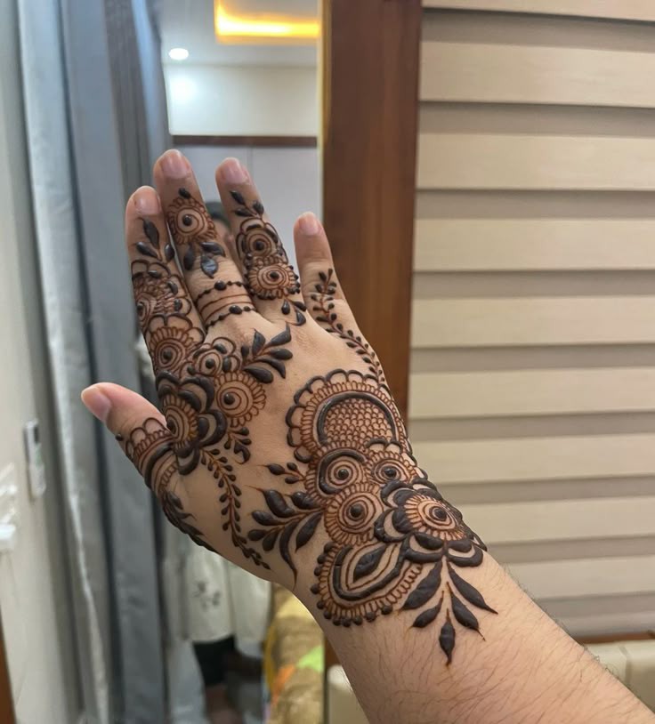 mehndi-design-easy-and-beautiful-arabic