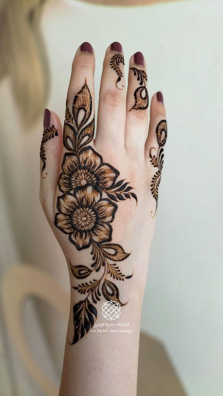 mehndi-design-easy-and-beautiful-back-hand-front-hand