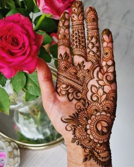 mehndi-design-simple-and-easy-for-child-front-hand