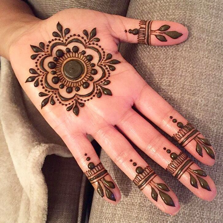 royal-front-hand-mehndi-design-arabic-simple