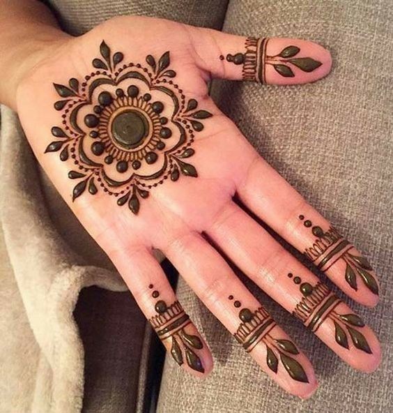 royal-front-hand-mehndi-design-simple-and-beautiful