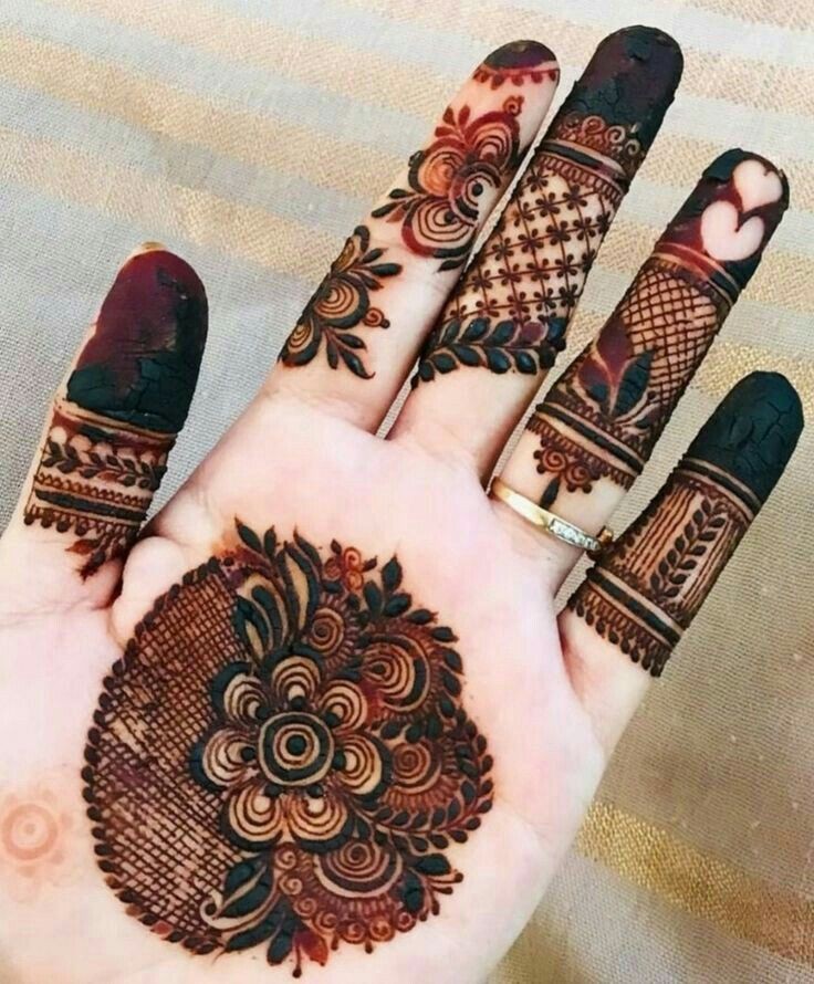simple-cute-mehndi-design-front-hand-easy-and-beautiful