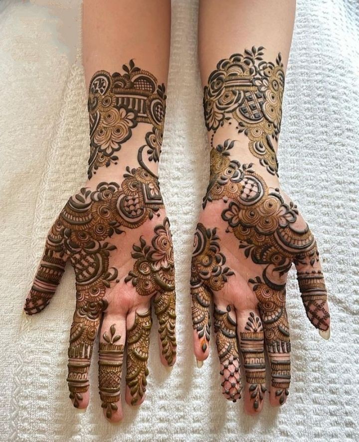 trending-simple-mehndi-design-front-hand-easy-and-beautiful